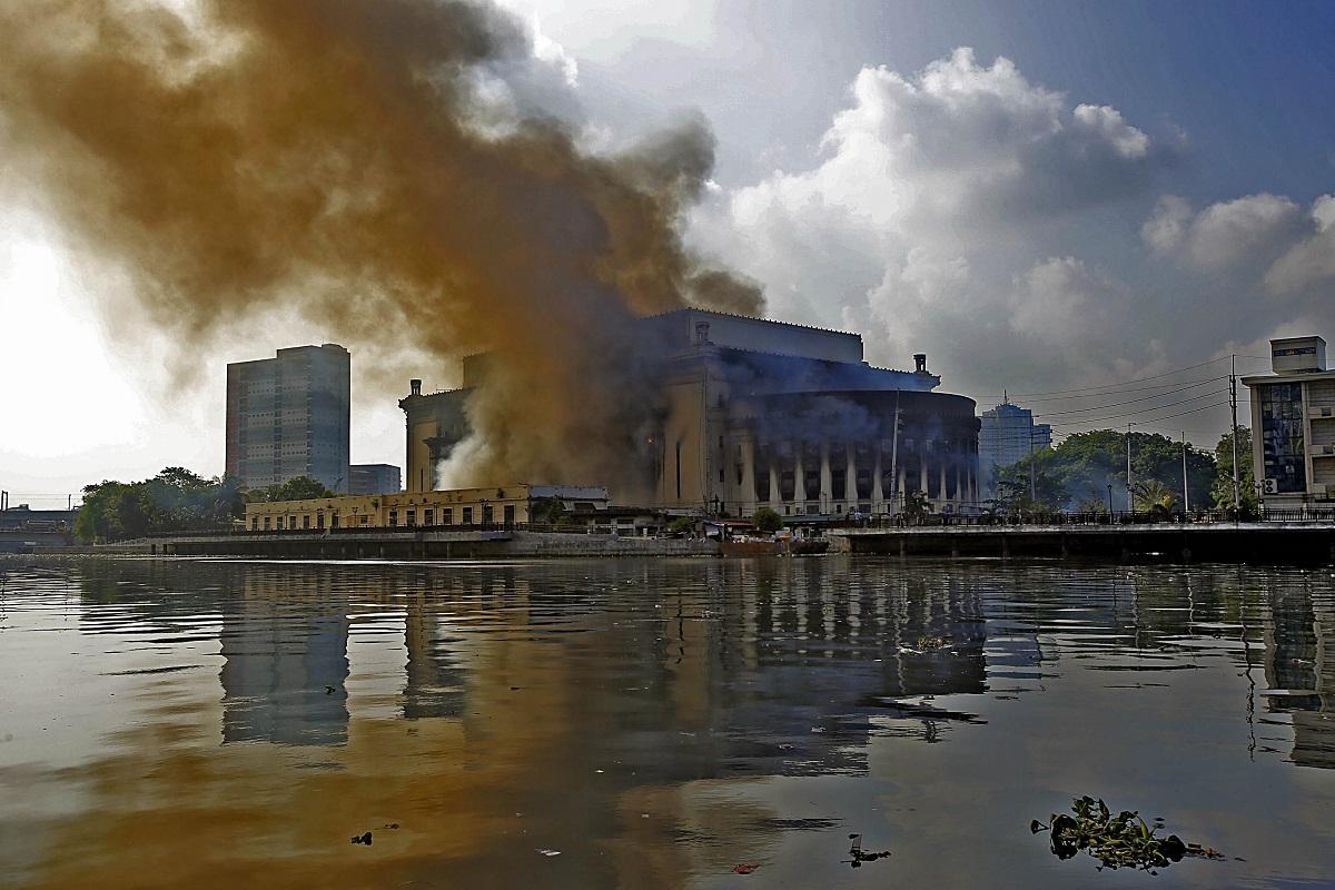 BFP 7 hurt, P300M worth of damage in Manila Central Post Office fire