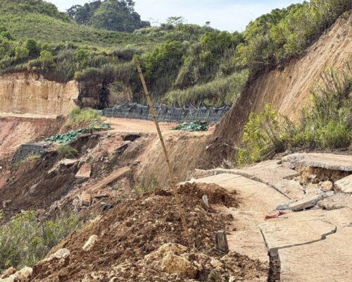Coal-Rich South Cotabato Village National Road Ravaged by Landslides