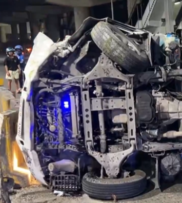 Closed van rams into EDSA Busway’s concrete barriers in QC