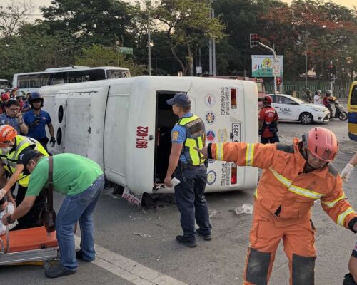 1 dead, 21 hurt hurt after modern jeepney, armored van crash in Quezon City