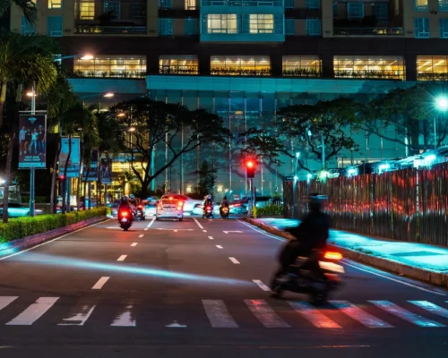 The Makati BRT proposal has two routes and runs from 5am to 11pm