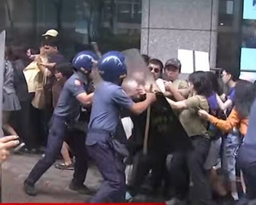 Protestors, cops clash over Pax Silica outside Marcos event
